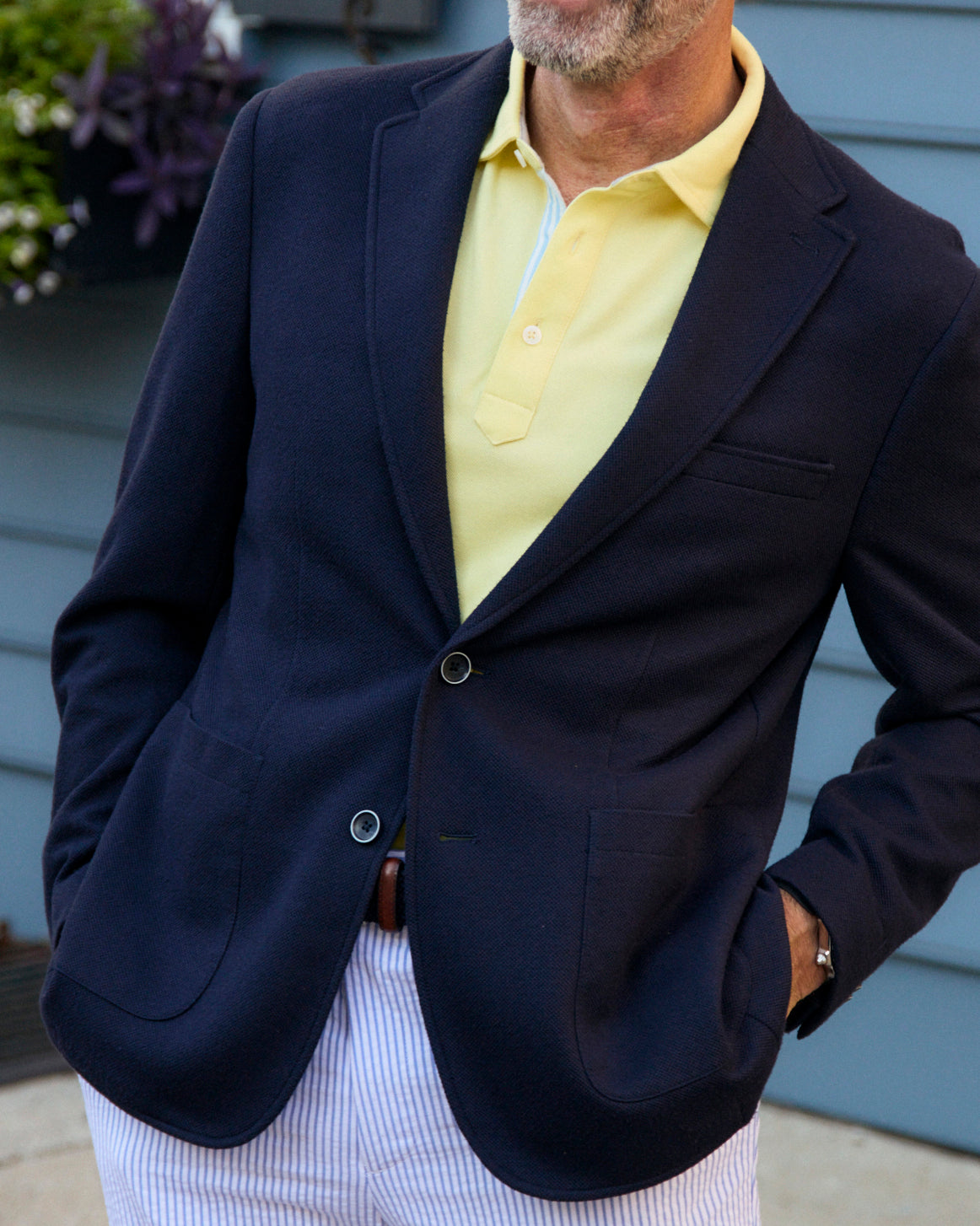 Experience ultimate comfort and effortless style with our Traveler Navy Blazer. Prepared for your next daring journey, this soft sport coat seamlessly blends premium traveler elements with the classic charm of a navy blazer. 
