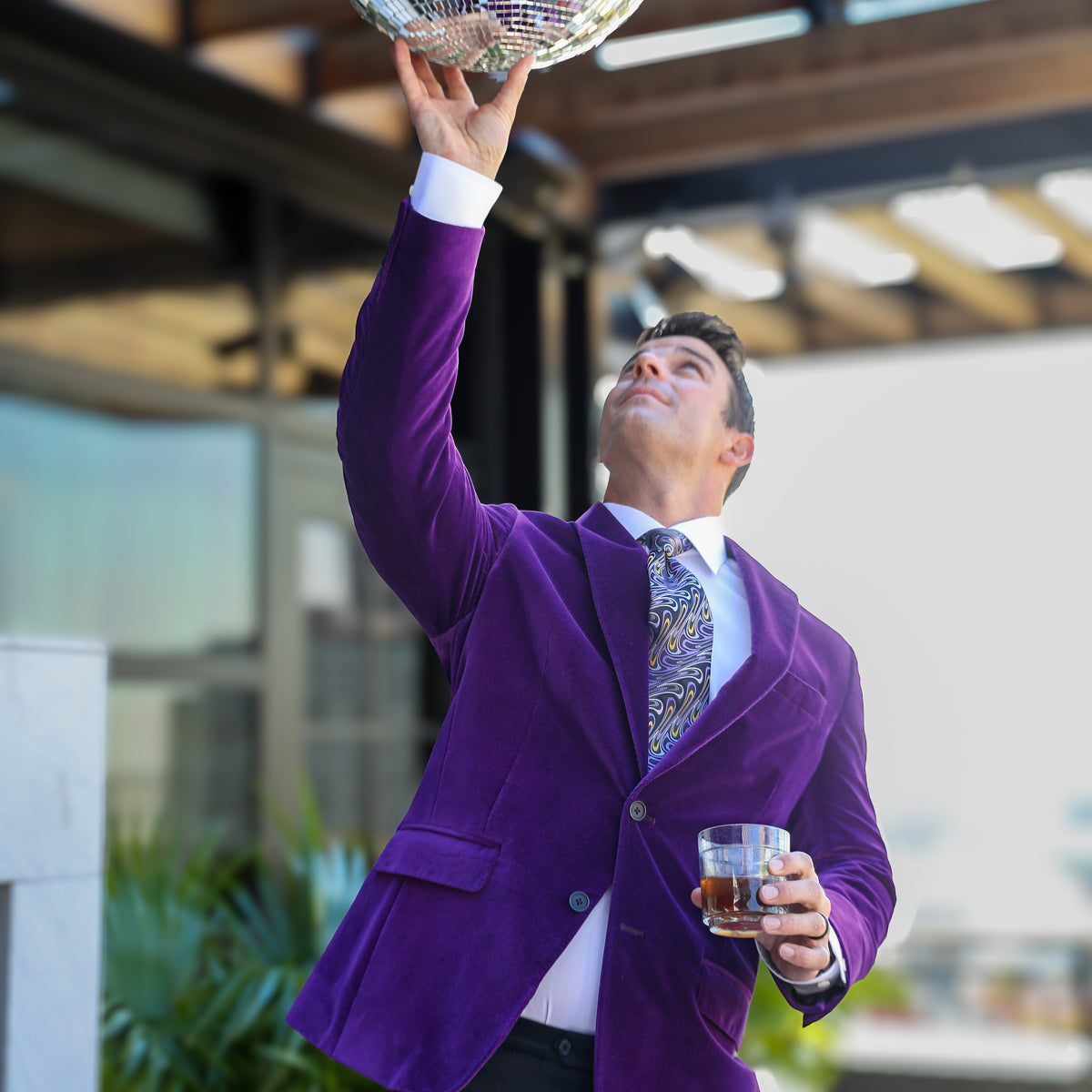 Make a statement at your next dinner party in this purple Audubon jacket! A fun and smooth velvet material will make you feel cool and comfortable, while you show up your friends!  100% cotton • Audubon Classic Fit • Natural Shoulder • Two Button Closure• Flap Pockets • 3/4 Lined • 2 Side Vents • Satin Notch Lapel • Dry Clean Only