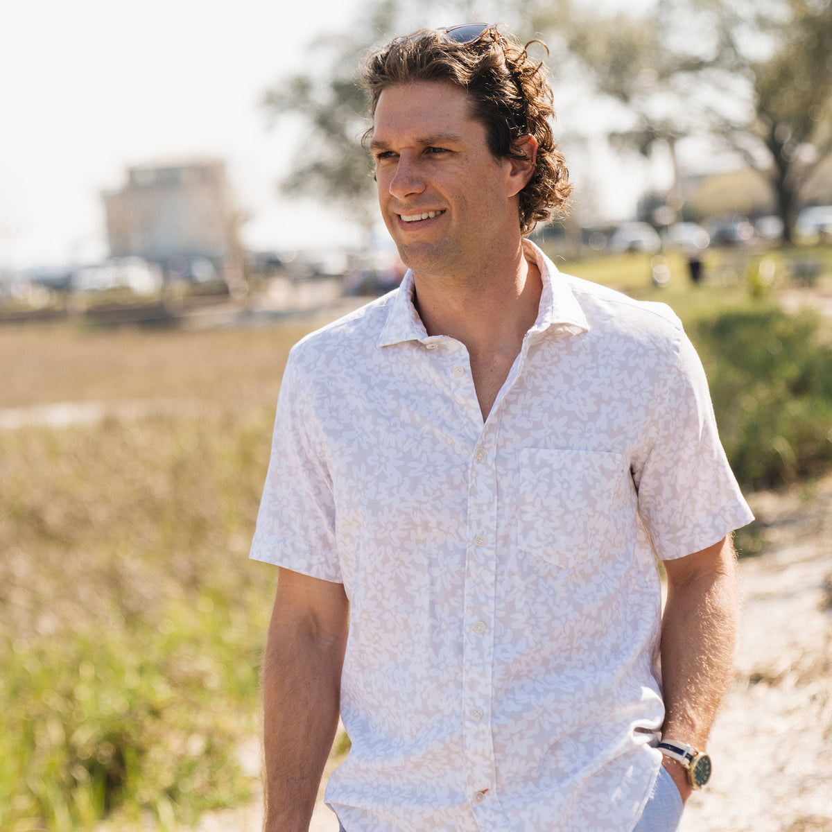 Amber Sand Crayon Floral Short Sleeve Woven