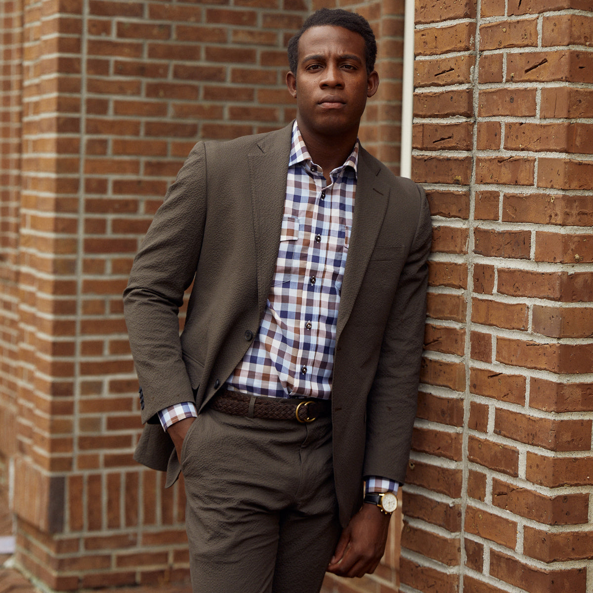 Dancing down Decatur, there's nothing quite like warm beignets and some of that warm chicory - the true coffee taste of New Orleans. Warm up your look in our lightweight seersucker. Always ready for a good time.  97% Cotton / 3% Lycra Haspel Exclusive Seersucker Stretch Fabric  •  Maximized Seersucker Pucker  •  Audubon Classic Fit  •  Flat Front  •  Unfinished Bottom  •  Dry Clean  •  Made in USA