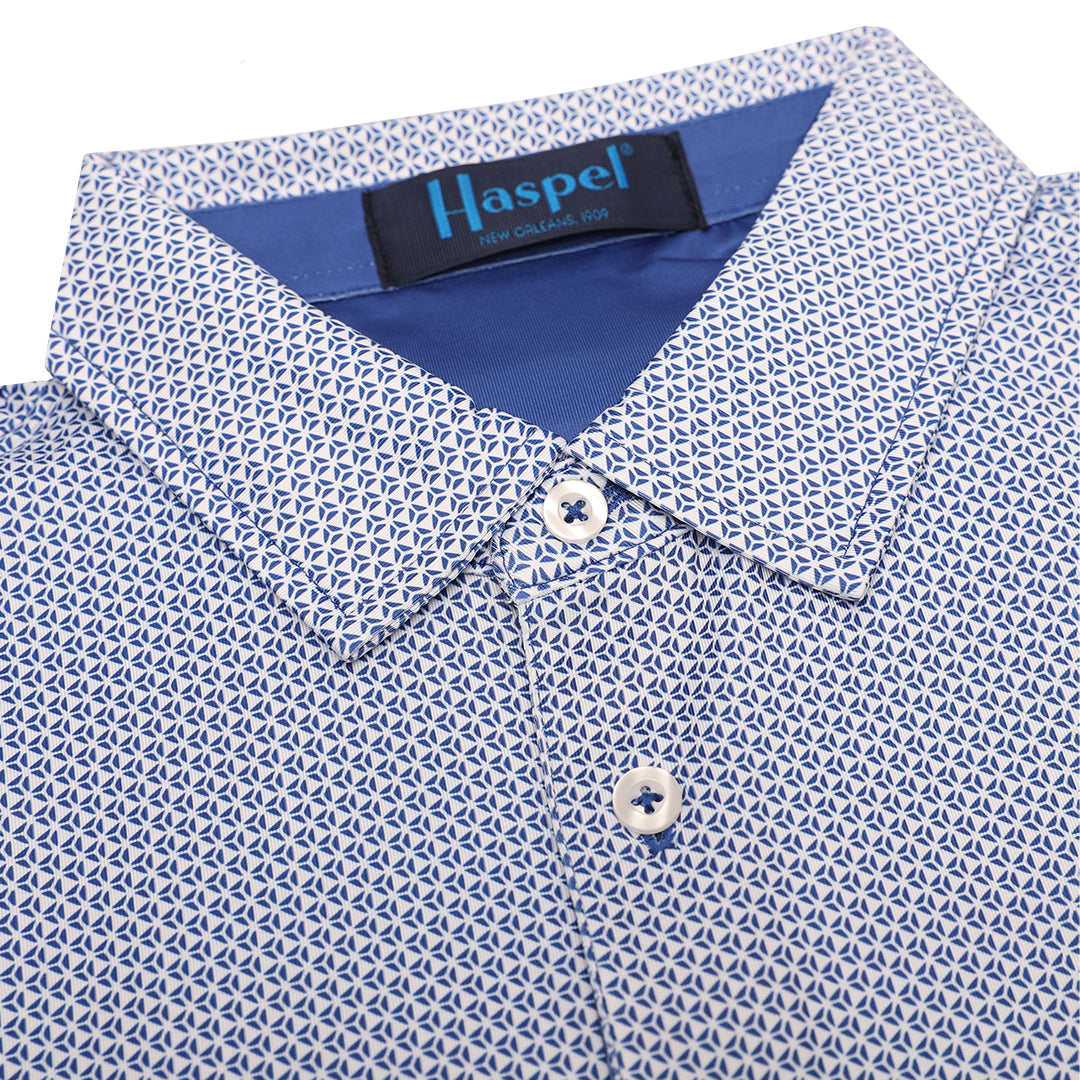 Elevate your golf game or casual game with our regal Clubhouse Blue Chevron Performance Polo. The bold blue chevron pattern offers both elegance and premium performance for an exclusive and sophisticated feel.