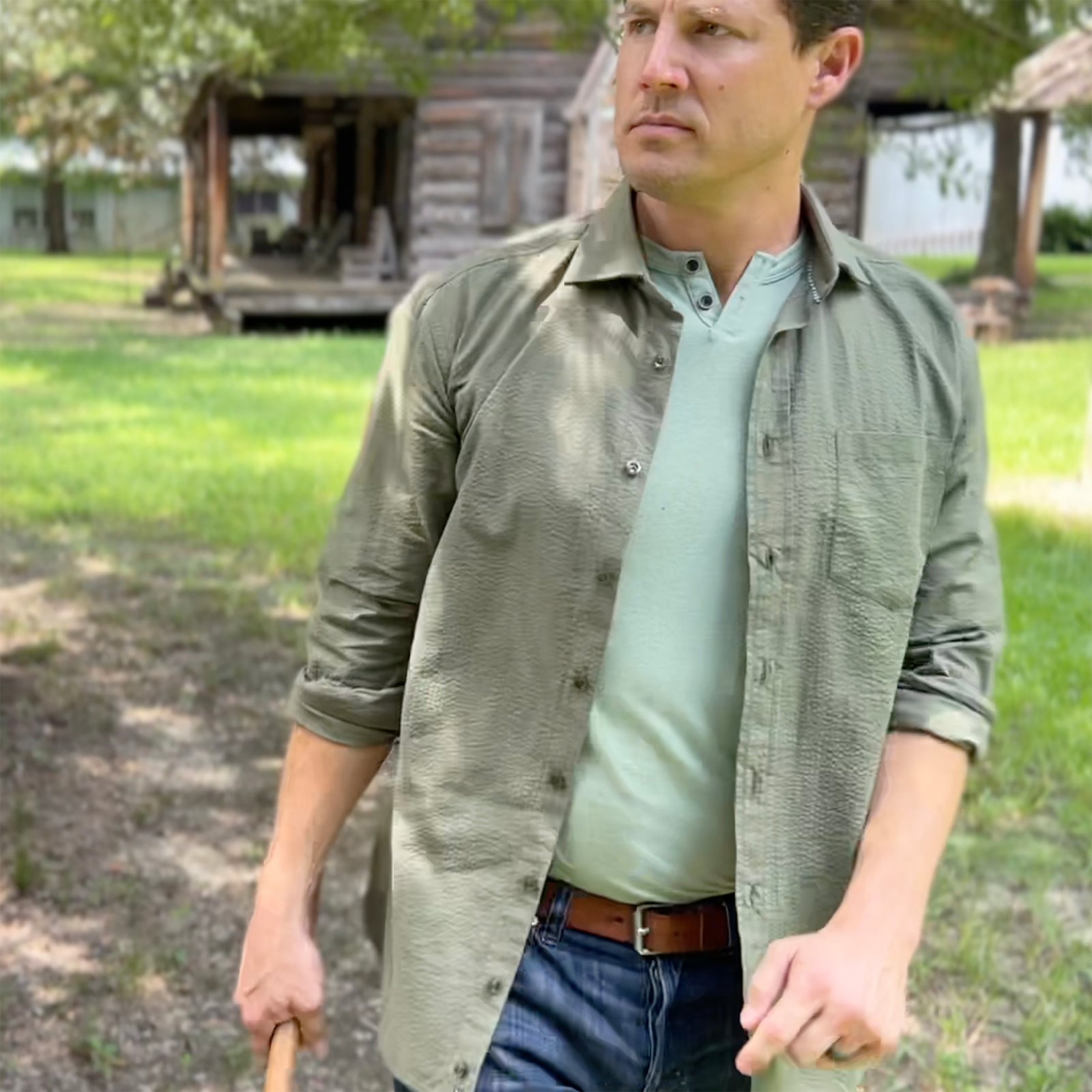 Seersucker all year long in a green olive seersucker shirt. Subtle, lightweight, and a texture they begs a second look.  100% Cotton Seersucker  •  Spread Collar  •  Long Sleeve  •  Chest Pocket  •  Machine Washable  •  Made in Italy